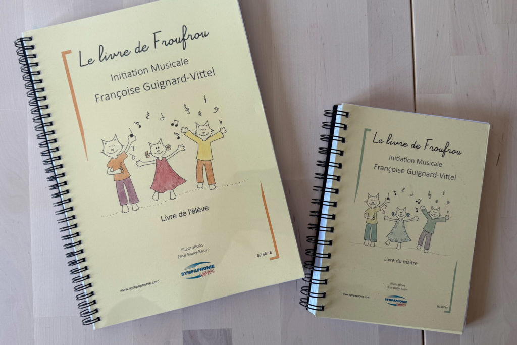 deux livres, "le livre de froufrou": livre du maître, livre de l'élève